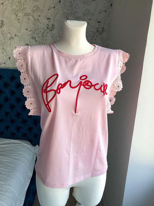 Футболка с вышитой надписью Glo-Story