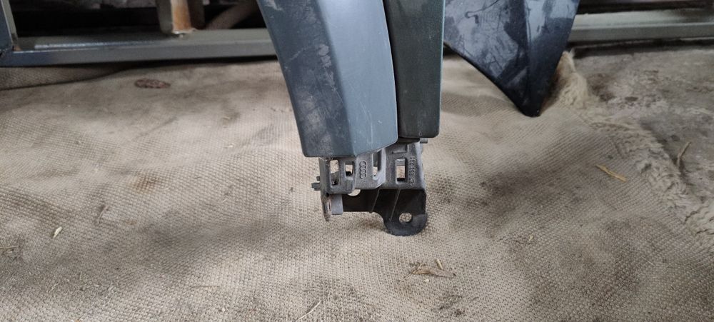 Крило ліве Audi A6C5 Allroad