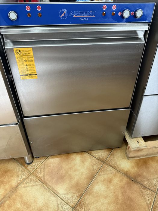 Maquina de lavar loiça  industrialpratos / bomba de esgoto , drenagem