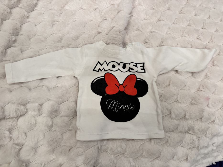 Sprzedam  białą bluzeczka dla niemowlaka