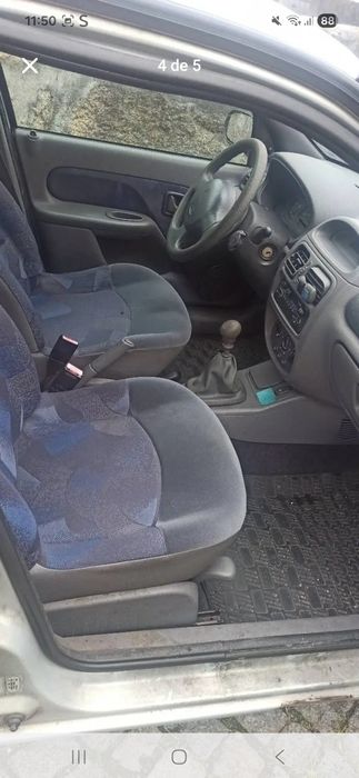 Renault Clio 1999 1.2