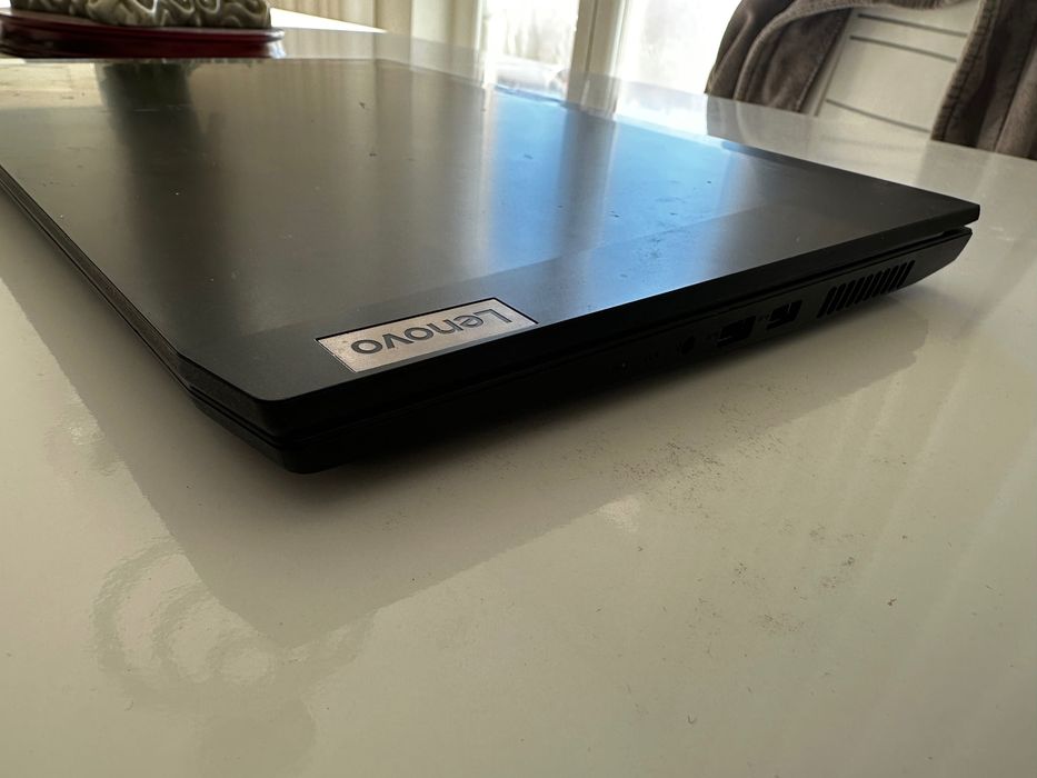 Lenovo IdeaPad Gaming 3 15ACH6-333 15,6'' R5-5600H 16GB 256GB NVME + 500 SATA SSD NVIDIA GTX1650 6GB GDDR5