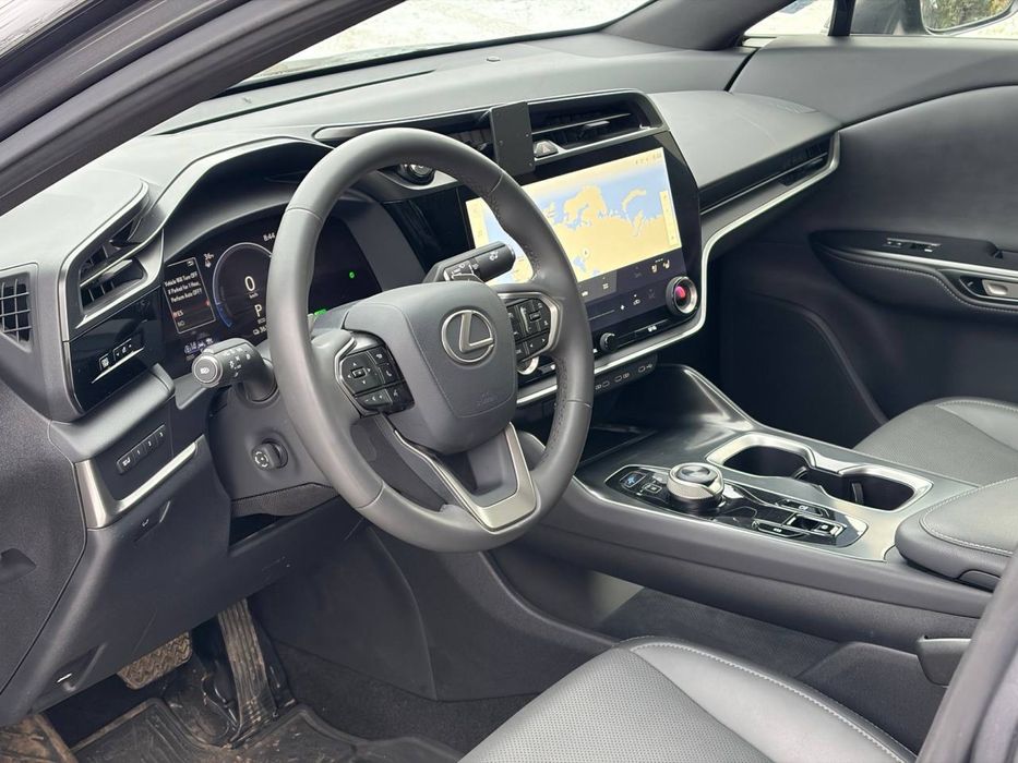 Lexsus rz 2023 повний привід