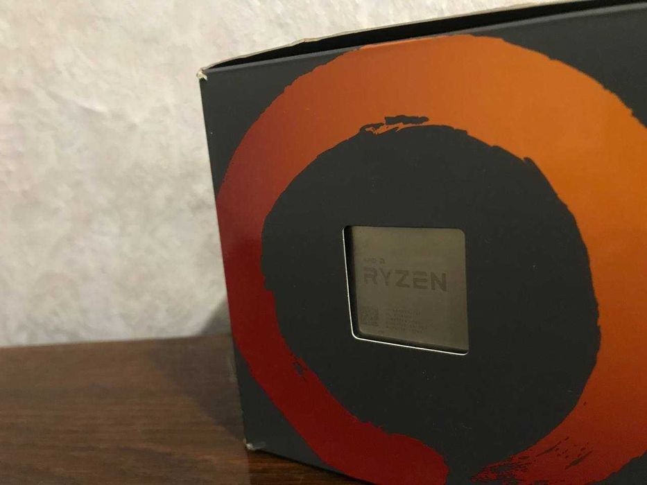 ПОТУЖНЕНЬКИЙ Процессор AMD Ryzen 5 1600 AF з коробкою та кулером