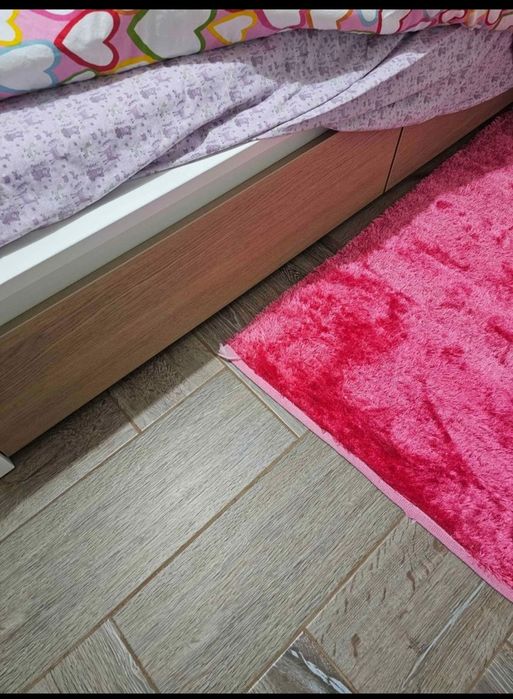 Cama solteiro+2 mesas de cabeceira