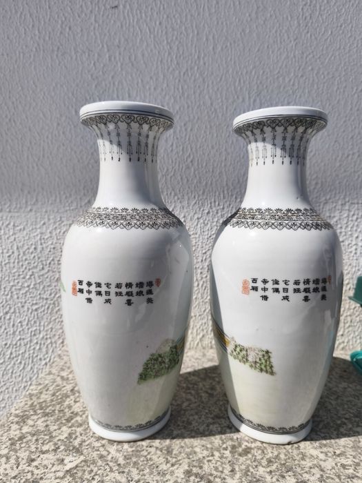 Jarras de porcelana chinesa século XX
