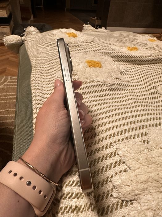 Iphone 15 pro max - idealny