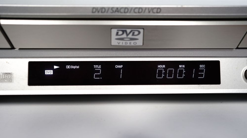 Odtwarzacz CD/DVD SACD Sony DVP-NS700V pilot * przetw. 192 kHz/24-bit