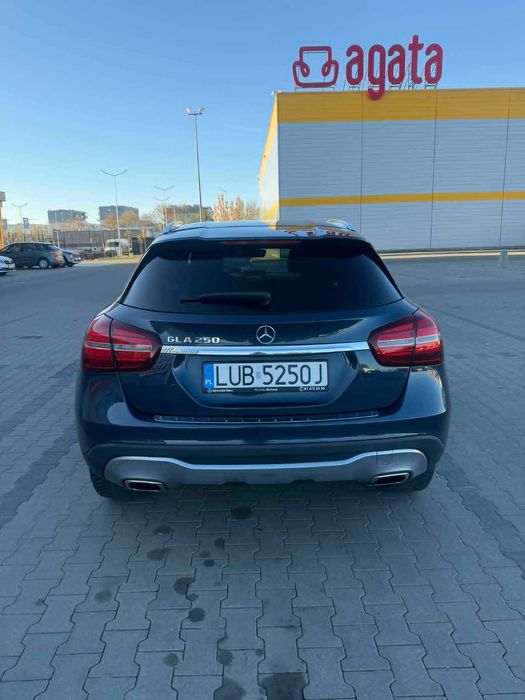Mercedes Benz GLA 250
