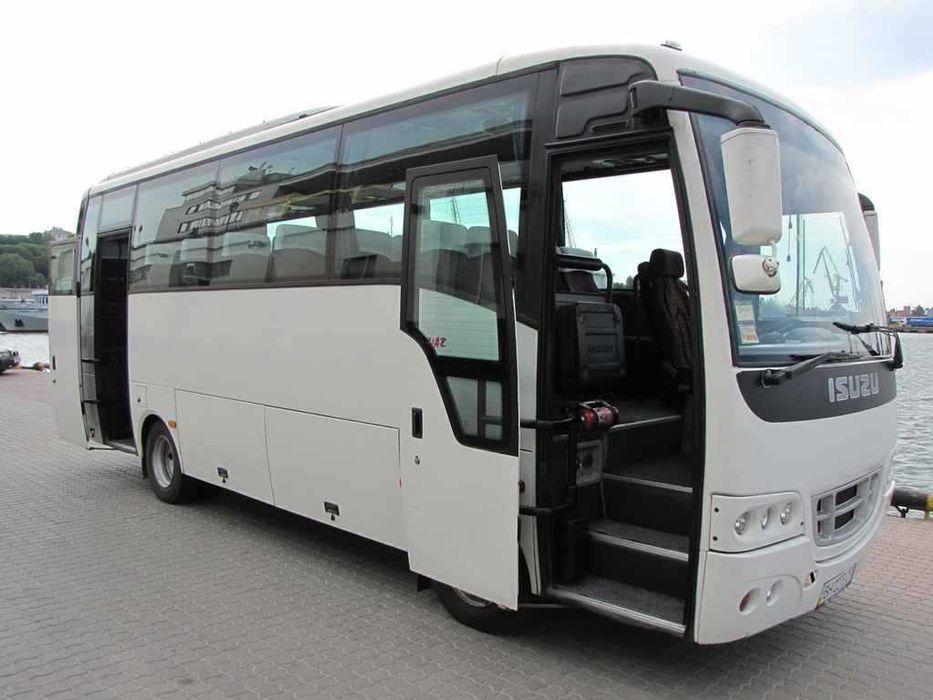 Пассажирские перевозки Черкассы Аренда и заказ микроавтобуса автобуса