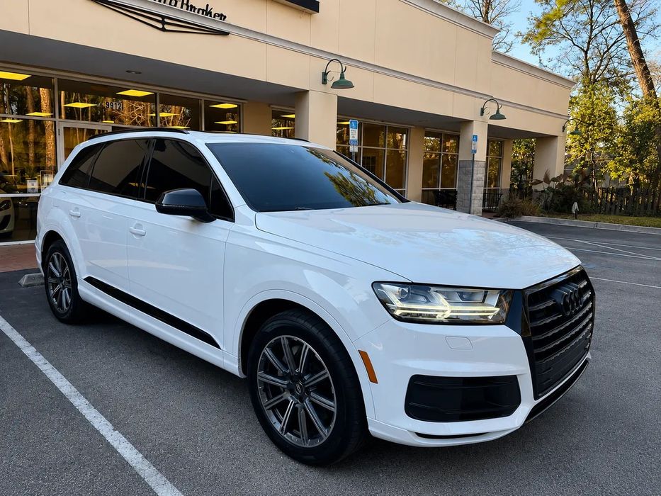 Audi Q7 Audi Q7 45TFSI | super stan |