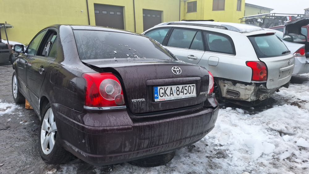 Skrzynia biegow 5 Toyota Avensis T25 1.8 lift Corolla Verso 1zzfe E1Z