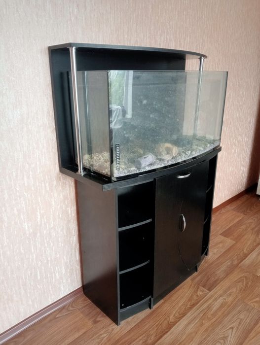 Продам акваріум з тумбою