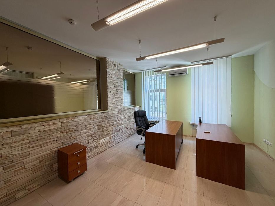 Оренда  офісу в центрі Києва. 142м2  БЦ «Botanic Towers».Без комісії, від власника