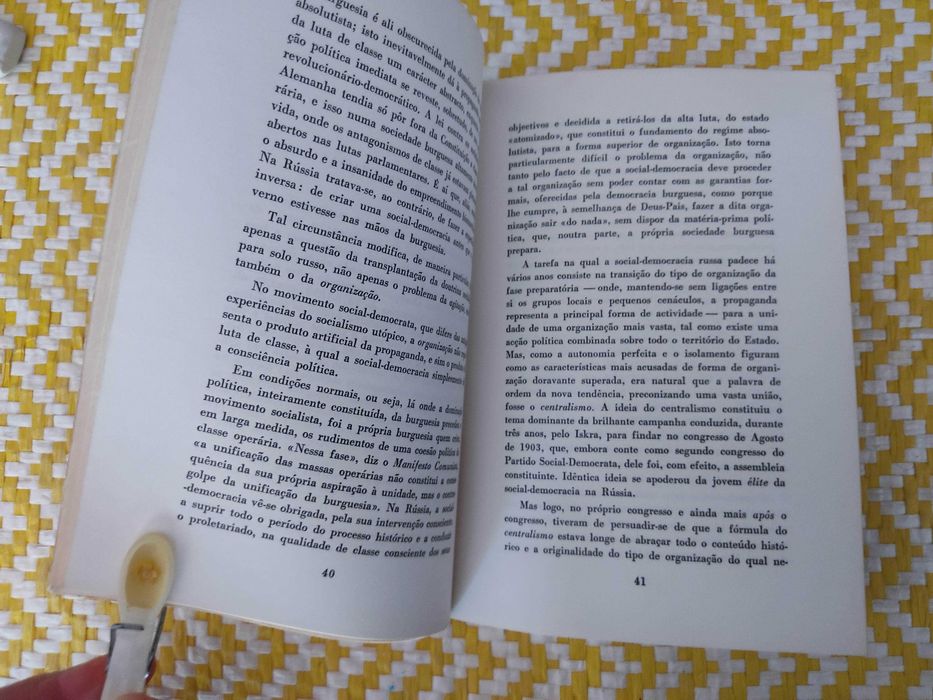 Rosa Luxemburgo Socialismo e liberdade –
Paulo de Castro