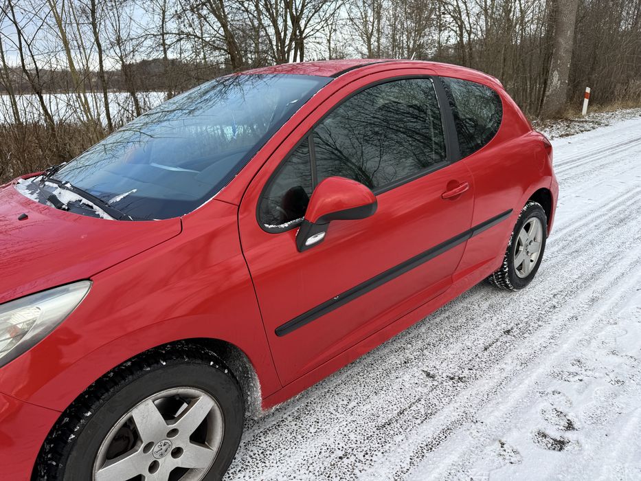 Peugeot 207 1.4 95km niski przebieg