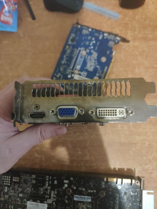 Відеокарта gt 240 asus gtx550Ti GTX 680