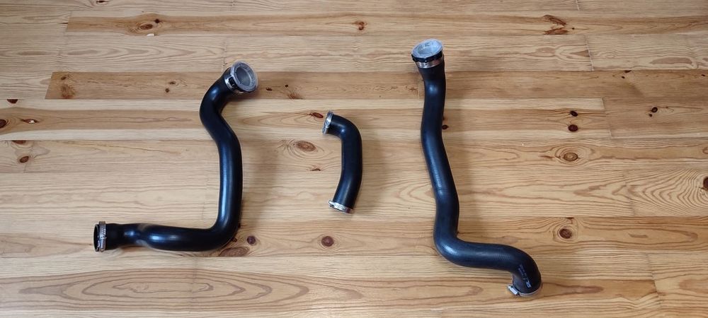 Патрубок турбіни інтеркуйлера Passat B6 B5+,Golf,Touran,Jetta,Octavia,Superb патрубок Renault Master Opel Movano патрубок турбіни Passat B5+ Golf5 A5