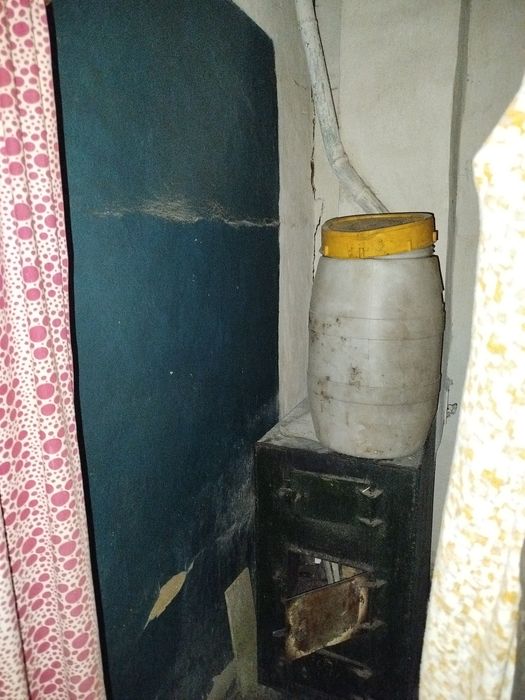 Цегляна частина будинку, окрема адреса, свій двір, Малин, 5 сот. землі