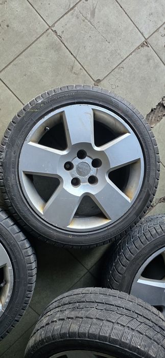 Felgi z oponam superb golf a4 skoda passati 225/45/17 zimowymi z 2022r 5x112