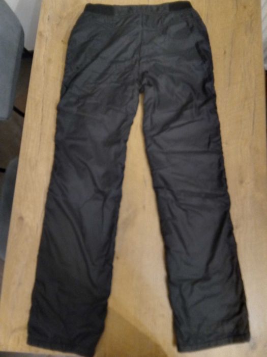 Damskie spodnie narciarskie/śniegowe 72-80 cm w pasie czarne