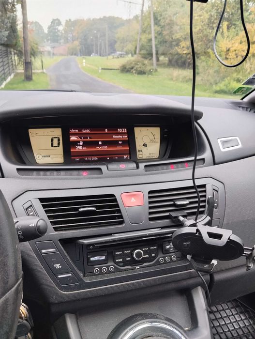 samochód osobowy Citroen Picasso C4