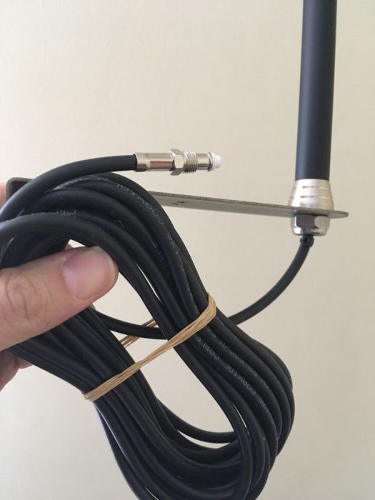 Antena para montagem em parede
