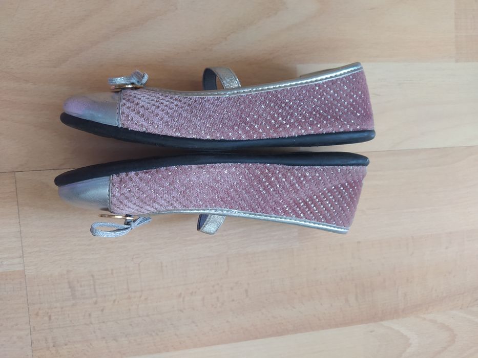 Sapatos Fresas by Conguitos