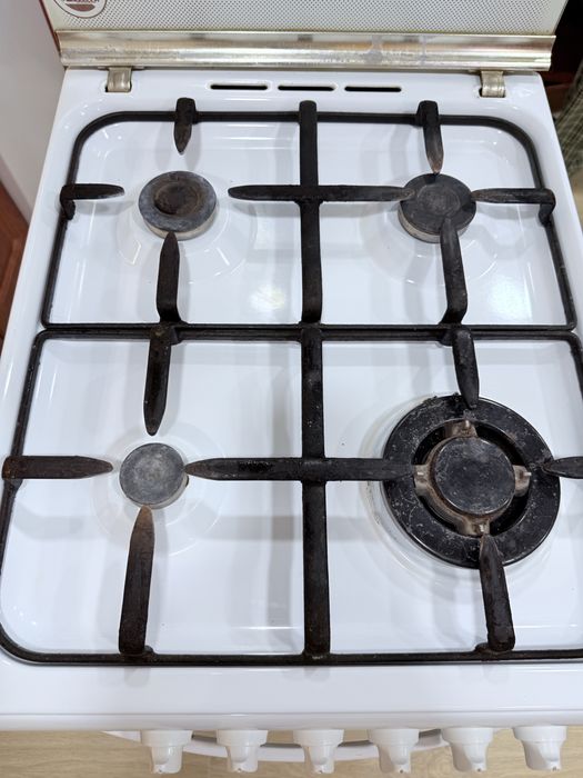 Продам печку помбинированную Hotpoint  Ariston