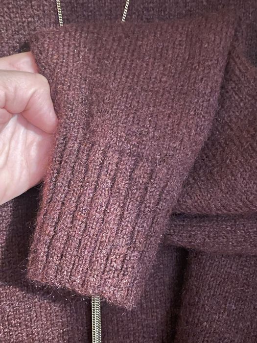 Джемпер трендового кольору марсала з вовною р.S