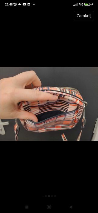 Mała kolorowa z kieszonkami