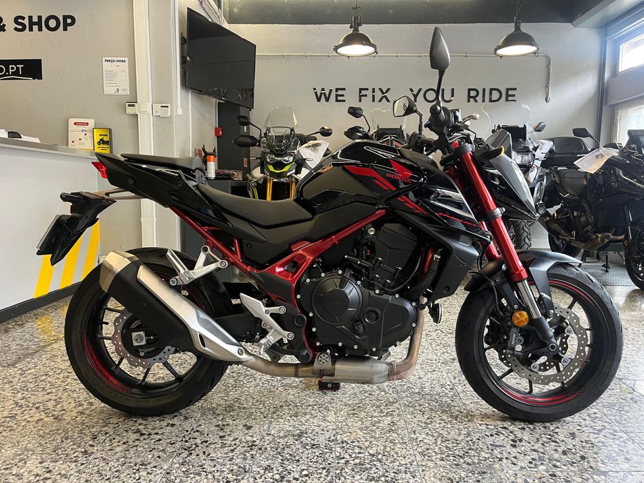 Honda CB 750 A Hornet, de 2025 Irrepreensível com 9049 Kms