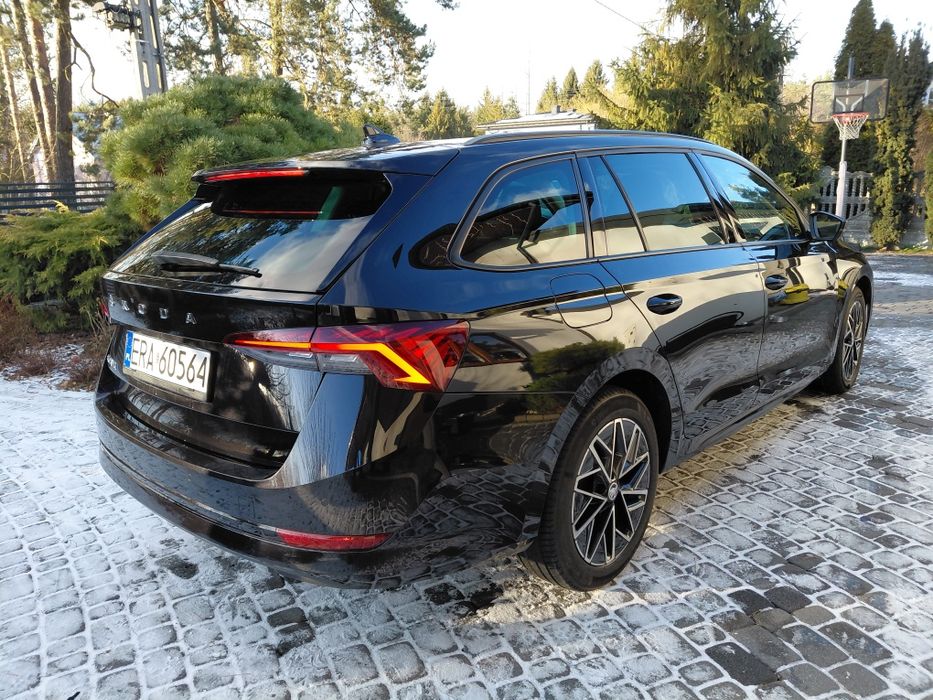 Skoda octavia 2.0 tdi manual,full led,virtual,radary