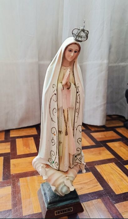 Imagem religiosa de nossa senhora  de Fátima
