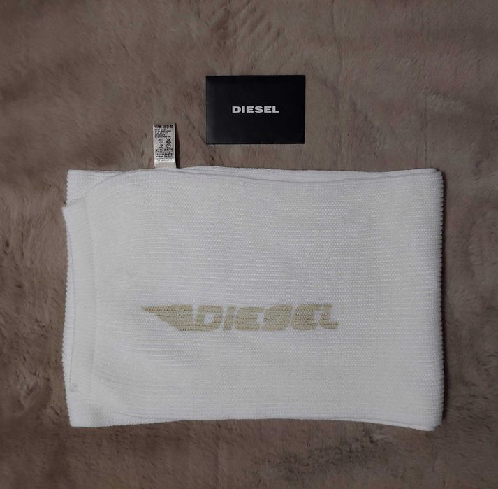 Продам шарф Diesel.