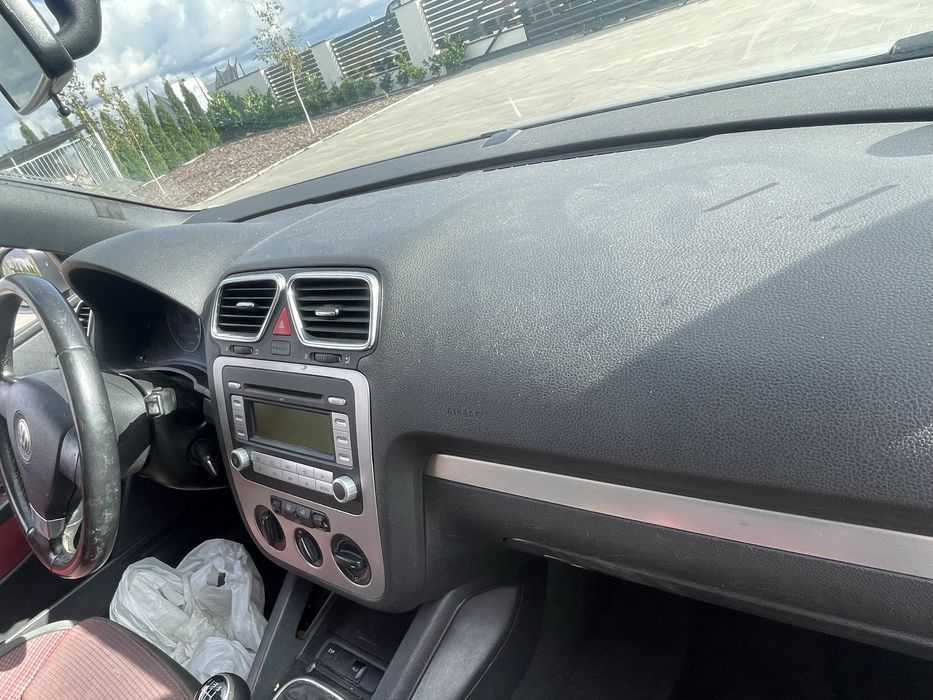 Deska rozdzielcza konsola vw eos 05-10r pasy airbag