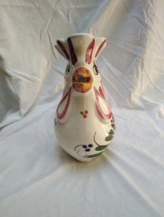 Ceramiczny dzbanek kura