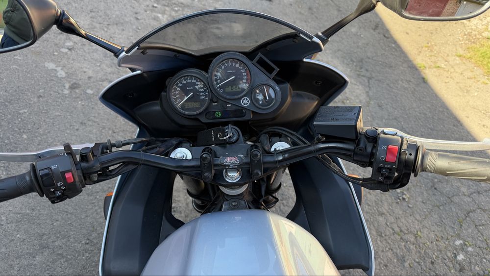 Yamaha FZS6 Fazer 2002