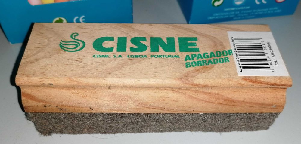 Giz de cor e branco e apagador, lote todo por 10€