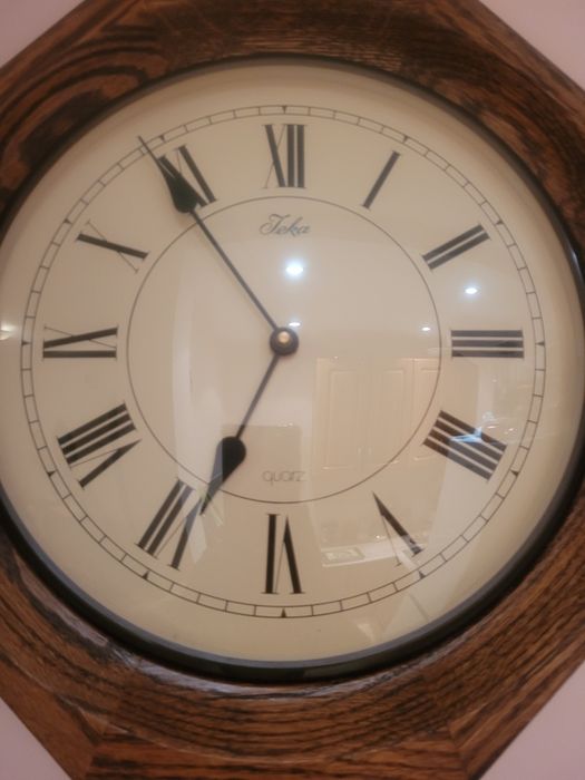 Zegar ścienny ..