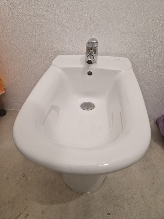 Bidé Roca com Torneira