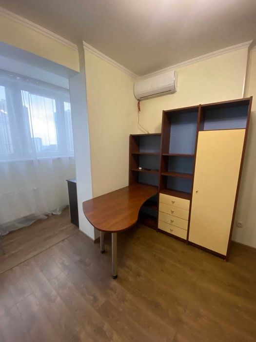 Оренда 1 кімнатної квартири п-т. Академіка Глушкова 9Д метро Іподром, Теремки, студія, генератор на все