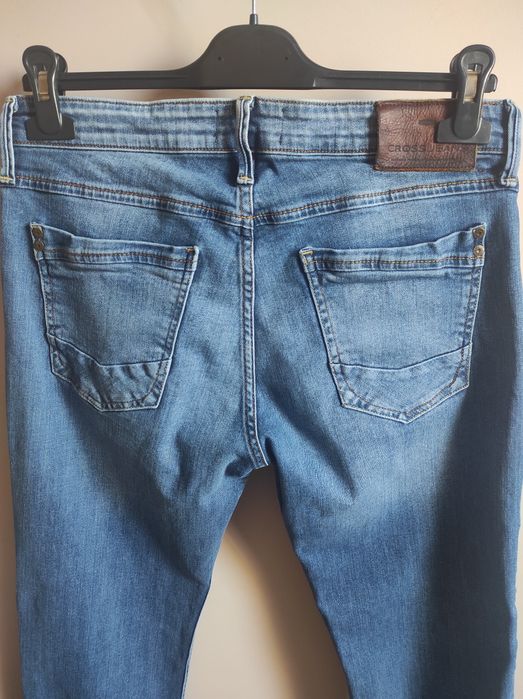 Jeansy męskie Cross Jack W30 L30 S