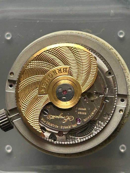Breguet 5817 механизм часов
