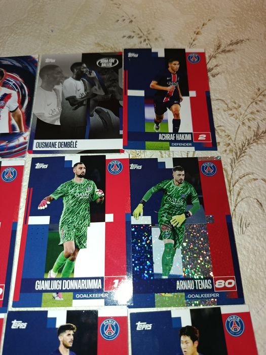 Карточки футбольный клуб ПСЖ Topps  футболисты Пари Сен Жермен PSG