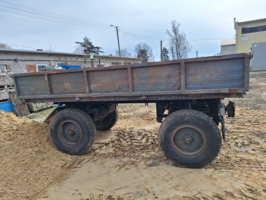 Przyczepa ciężarowa rolnicza Autosan D-732 (1984)