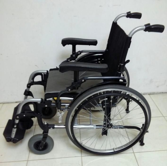 Ультра Легкая Алюминиевая Инвалидная Коляска KARMA S-ERGO 305