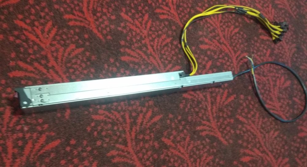 Северный блок питания Hewlett Packard.