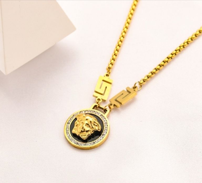 Nowy damski naszyjnik