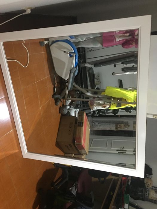 Espelho de madeira64365345570817120